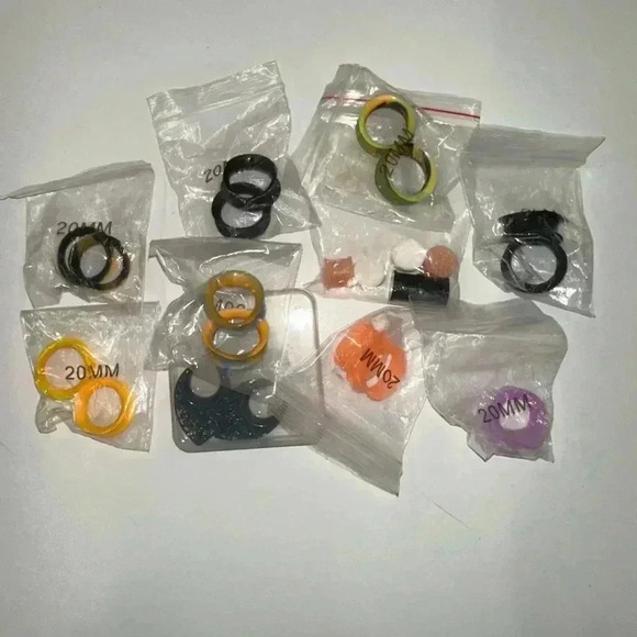 Lot of gauge Earrings most 20mm but not all, Multicolor NEW! - Picture 1 of 5
